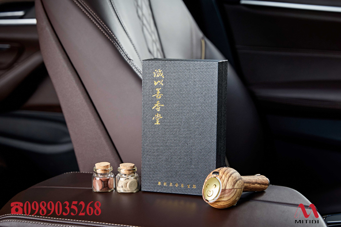 Máy xông viên trầm hương trong xe hơi  may-xong-vien-tram-huong-dung-trong-xe-hoi-02.jpg (241 KB)